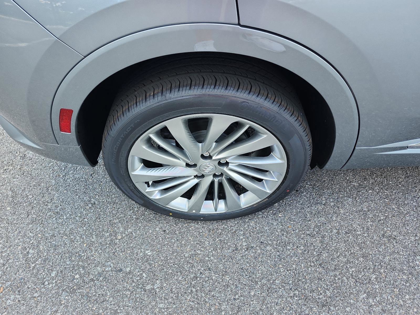 New 2025 Buick Envision Avenir image 6