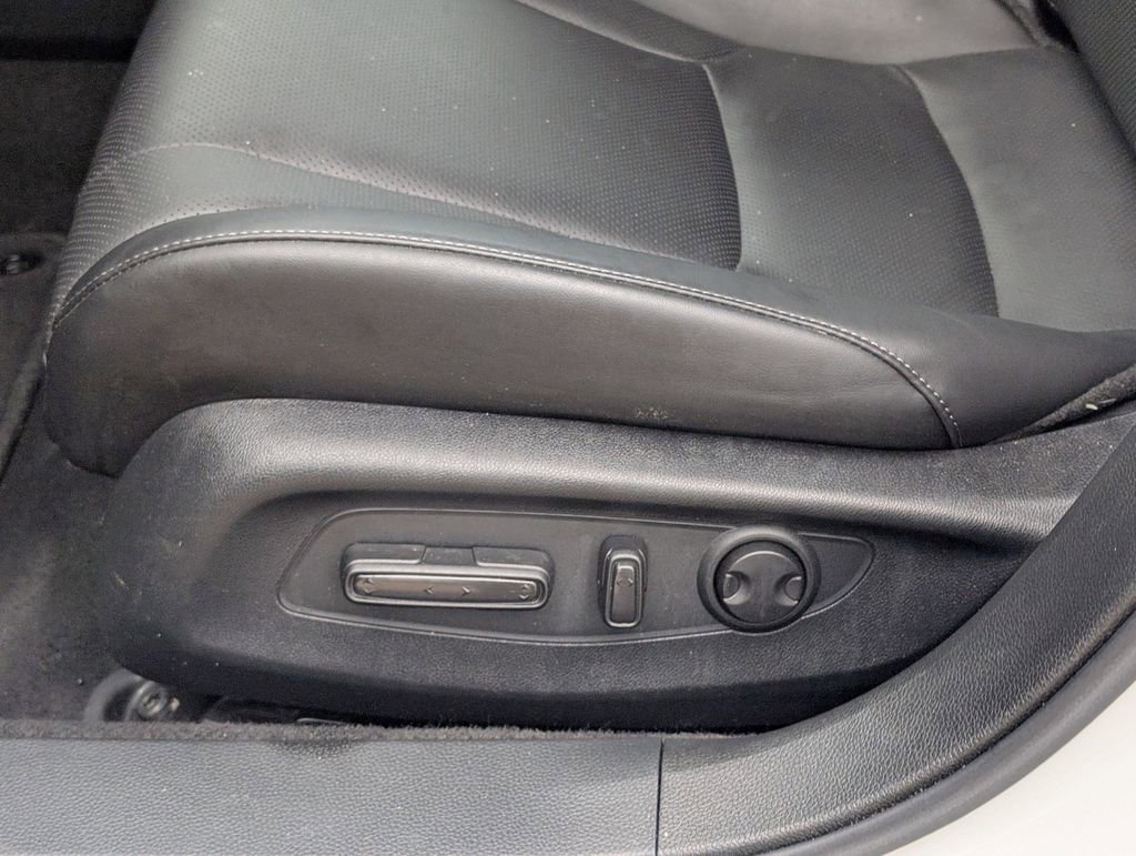 Used 2024 Honda Accord EX-L image 11