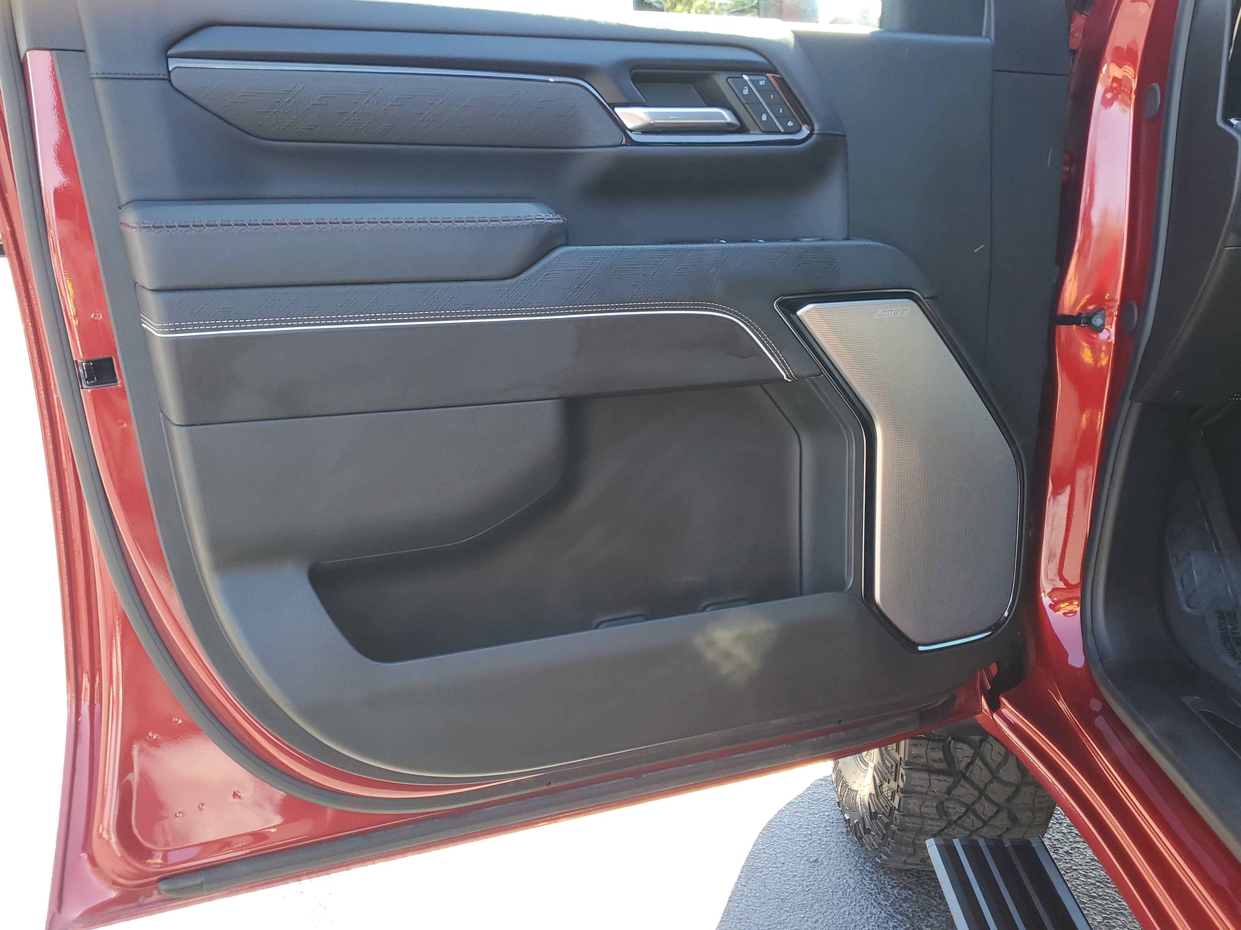 Used 2024 GMC Sierra 2500 AT4X w/ AT4X AEV Edition image 19