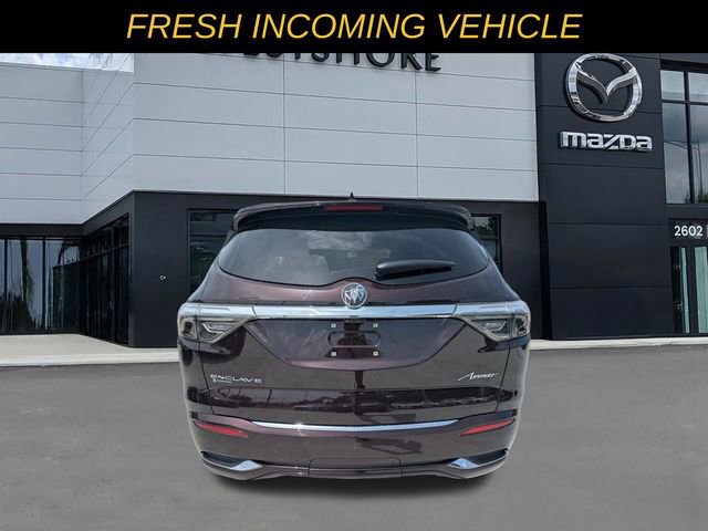 Used 2023 Buick Enclave Avenir w/ Avenir Technology Package FWD image 4