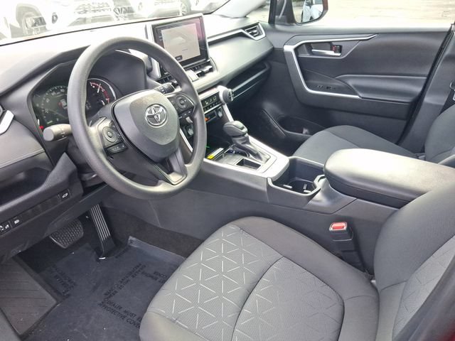 Used 2025 Toyota RAV4 XLE w/ Convenience Package FWD image 11