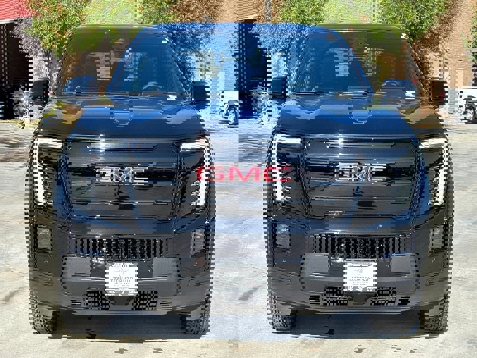 Used 2026 GMC Sierra EV Elevation image 5