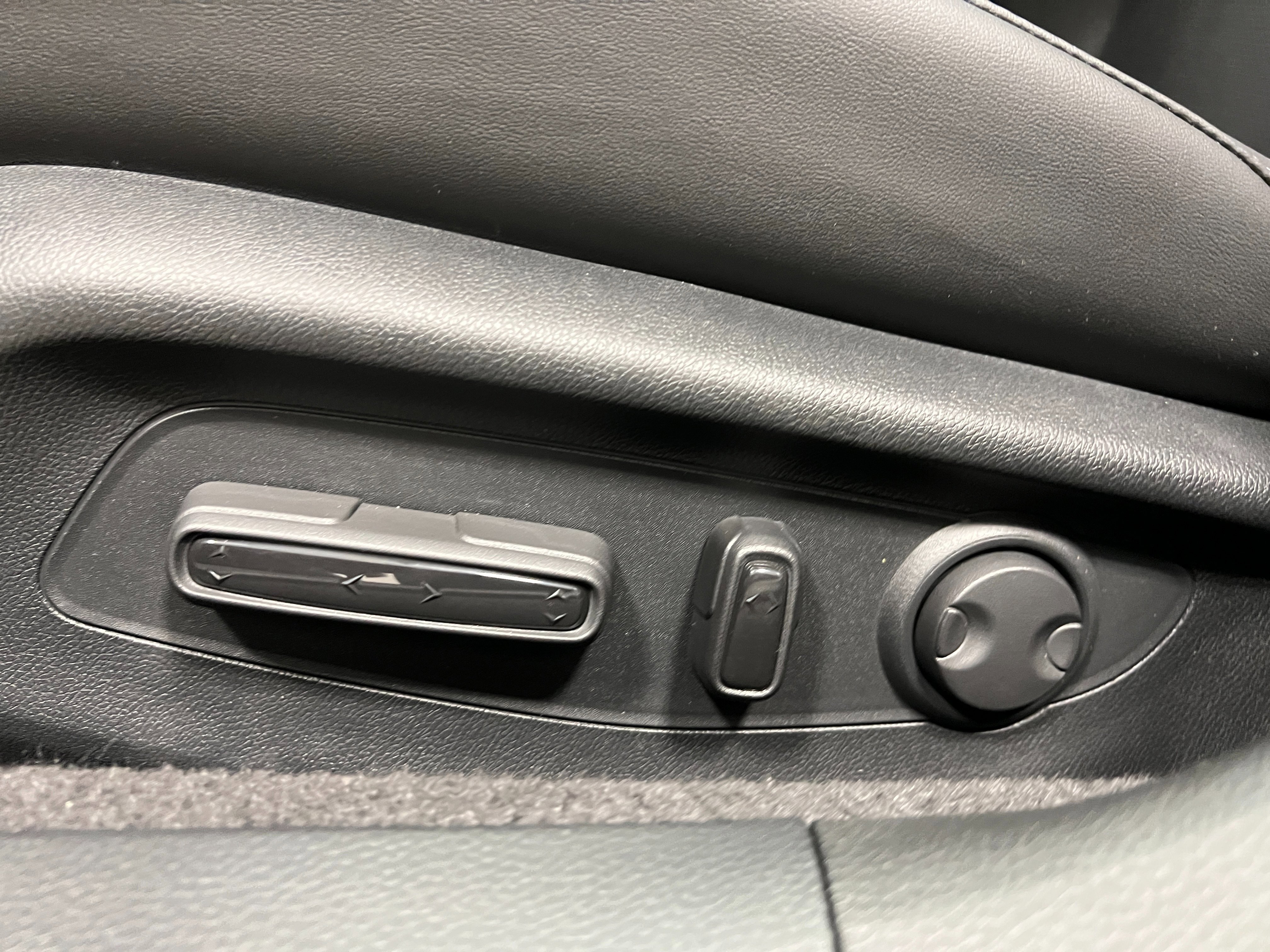 New 2025 Honda Accord EX-L image 14