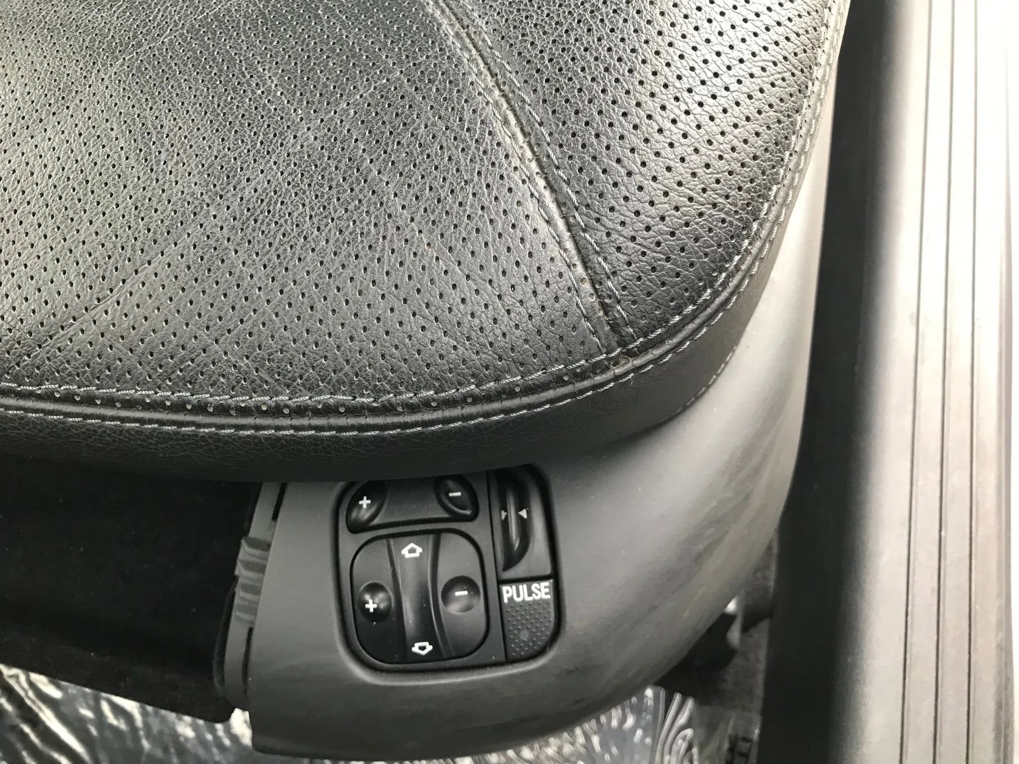 Used 2002 Mercedes-Benz CL 500 image 14