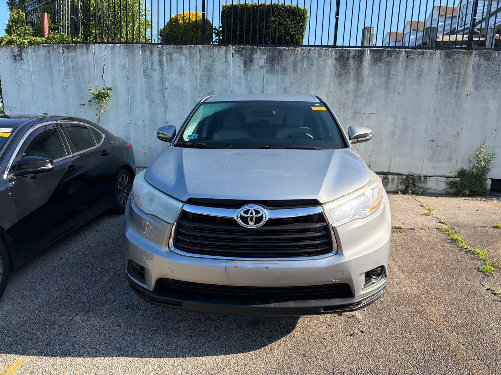 Used 2014 Toyota Highlander LE AWD/4WD image 5