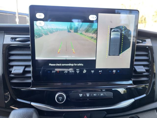 Used 2023 Ford Transit 350 XLT image 18