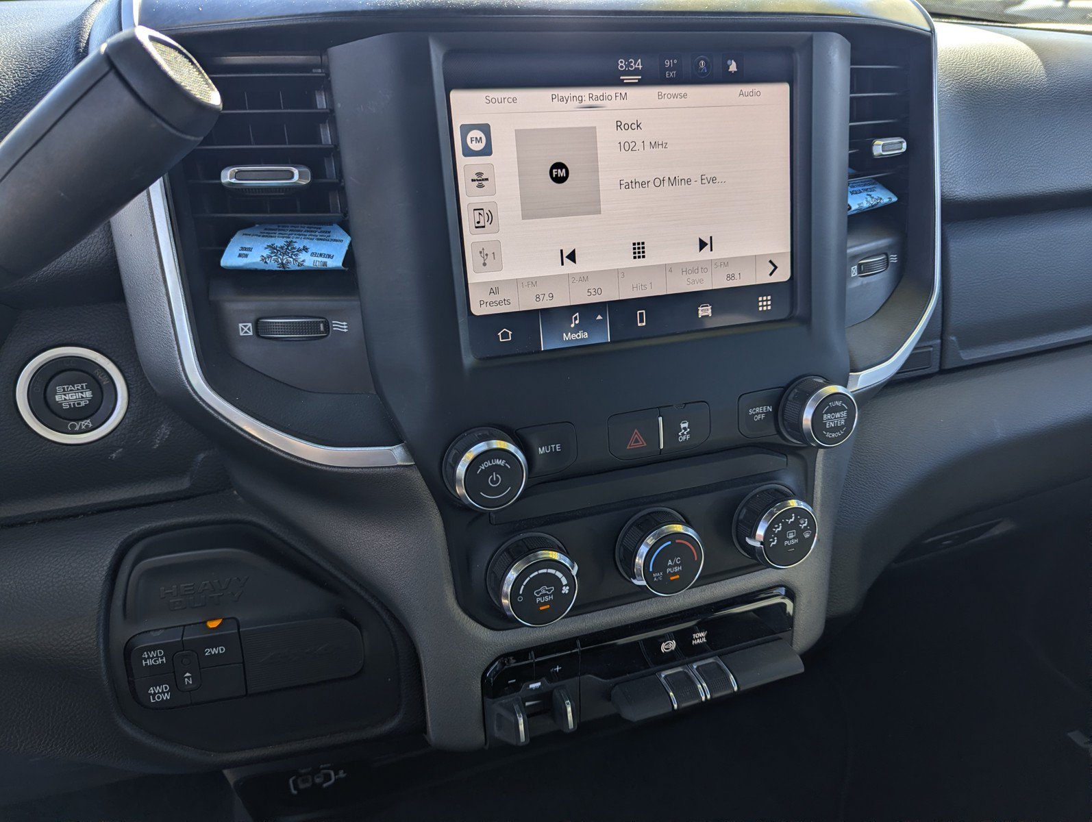 Used 2024 RAM 2500 Big Horn AWD/4WD image 12