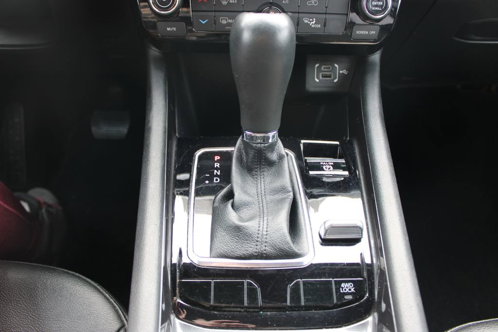 Used 2024 Jeep Compass Latitude image 40