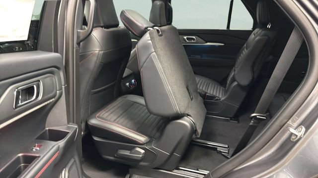 New 2026 Ford Explorer ST-Line w/ ST-Line Street Pack AWD/4WD image 39