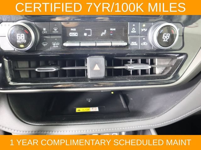 Used 2024 Toyota Highlander XLE FWD image 42