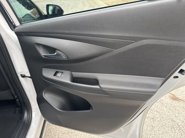 Used 2025 Buick Envista Avenir image 48