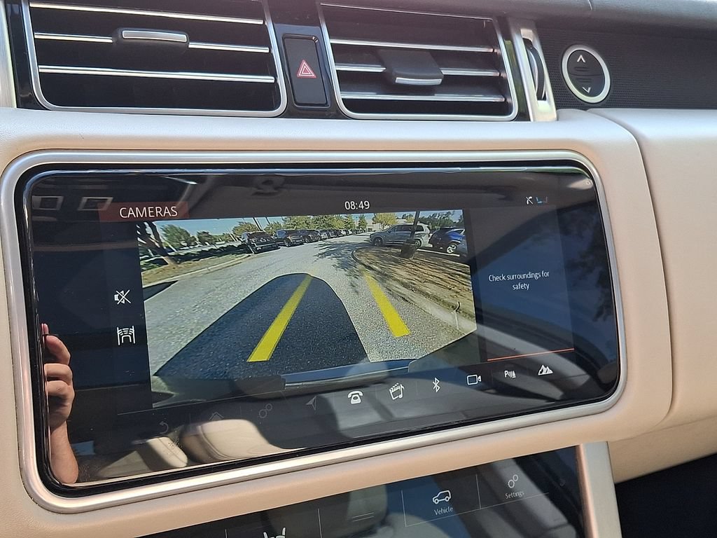 Used 2018 Land Rover Range Rover Supercharged AWD/4WD image 18