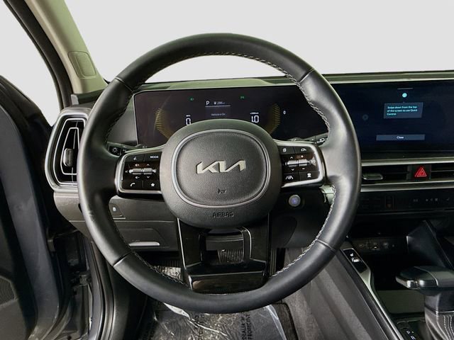 Used 2024 Kia Sorento S image 11