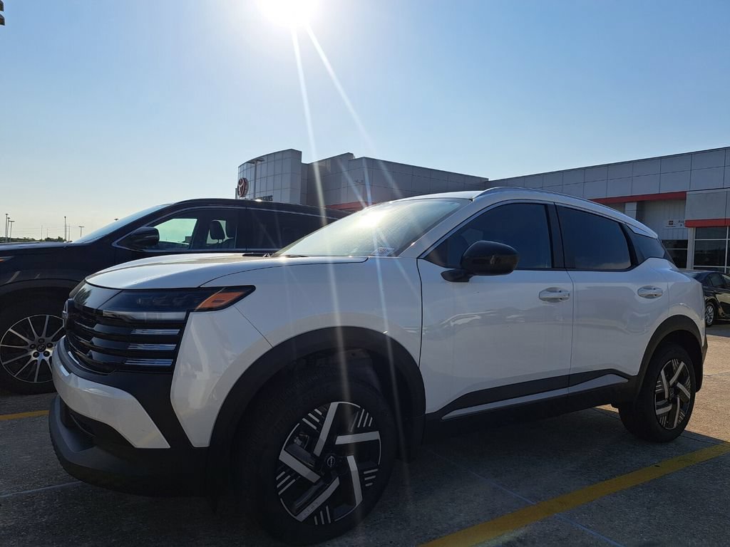 Used 2026 Nissan Kicks SV w/ Charging Package