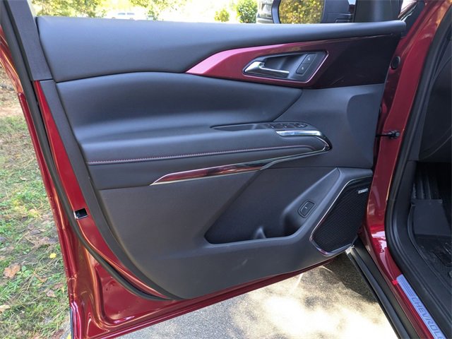 New 2026 Chevrolet Traverse Z71 w/ Enhanced Driving Package image 9