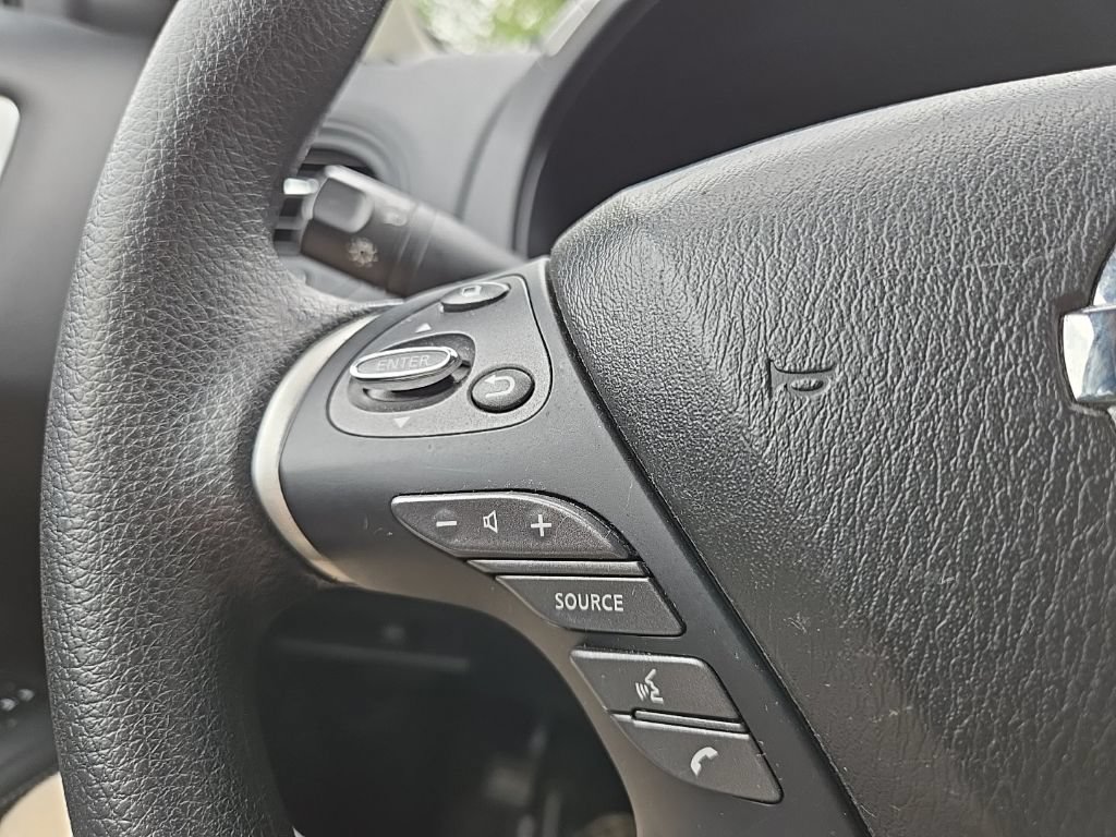 Used 2020 Nissan Pathfinder S AWD/4WD image 13