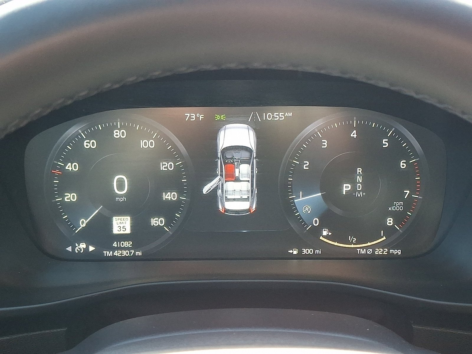 Used 2022 Volvo XC40 T5 R-Design w/ Advanced Package AWD/4WD image 24