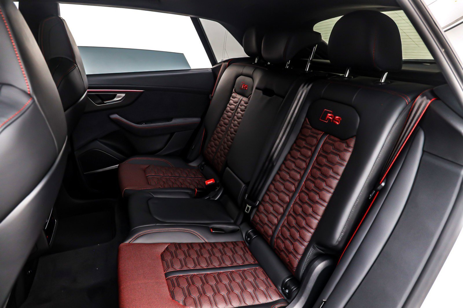 New 2026 Audi RS Q8 performance image 8