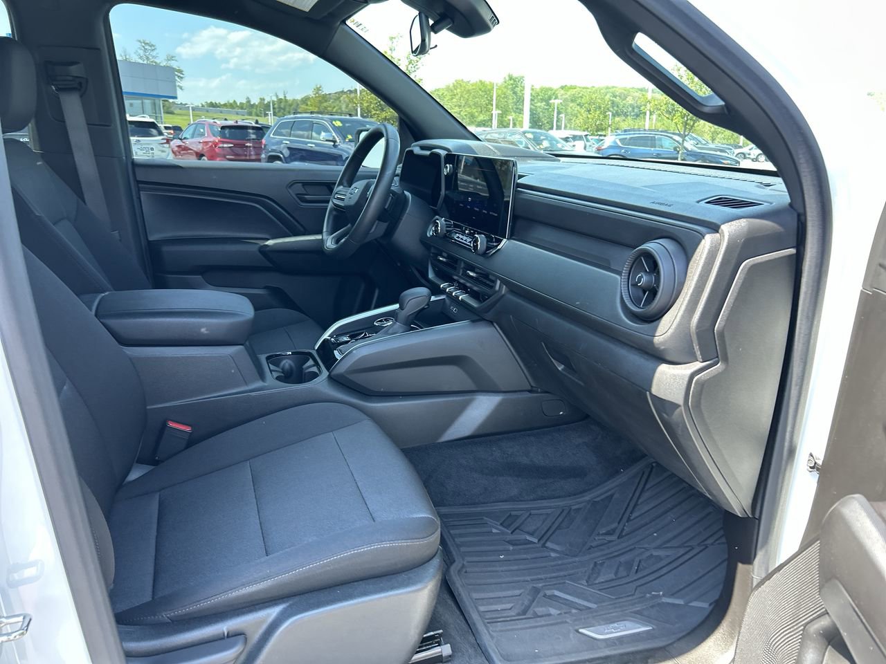 Used 2023 Chevrolet Colorado Trail Boss w/ Advanced Trailering Package AWD/4WD image 14