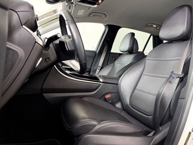 Used 2024 Mercedes-Benz GLC 300 image 12