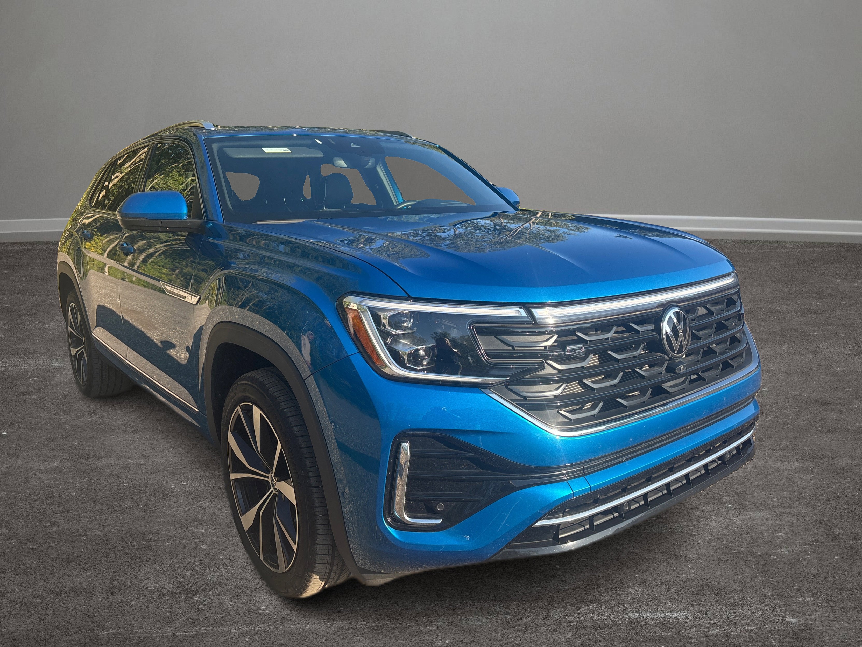 Used 2025 Volkswagen Atlas Cross Sport SEL Premium R-Line image 37