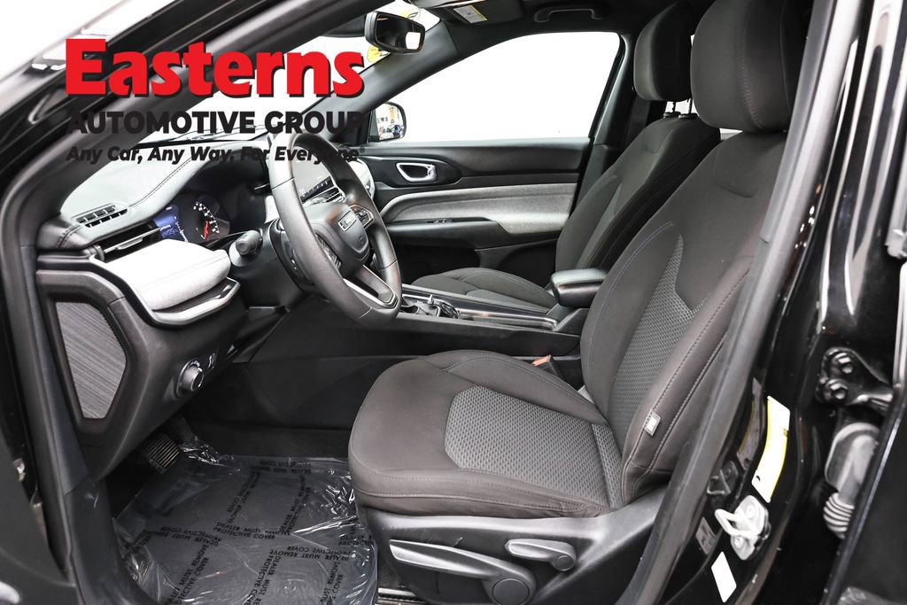 Used 2023 Jeep Compass Sport AWD/4WD image 13