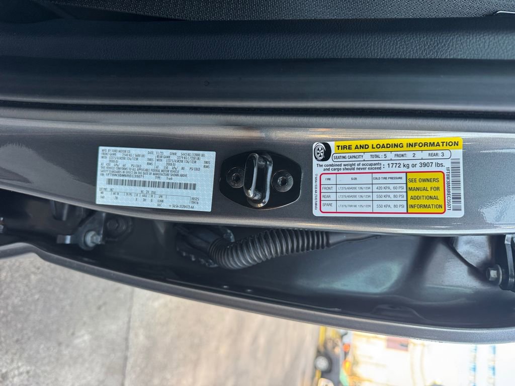 Used 2024 Ford F350 Platinum w/ FX4 Off-Road Package image 33