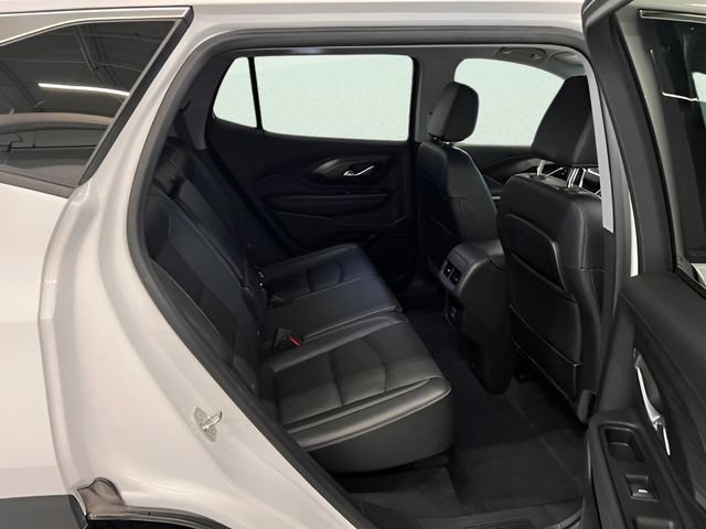 Used 2023 GMC Terrain SLT AWD/4WD image 11