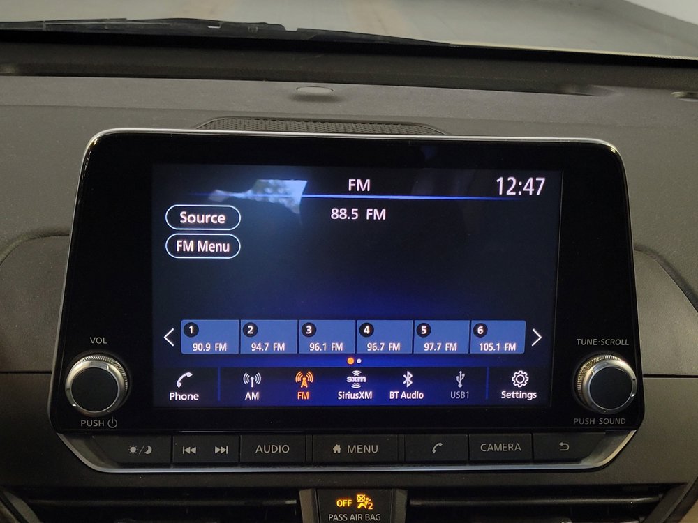 Used 2024 Nissan Altima 2.5 SV image 25