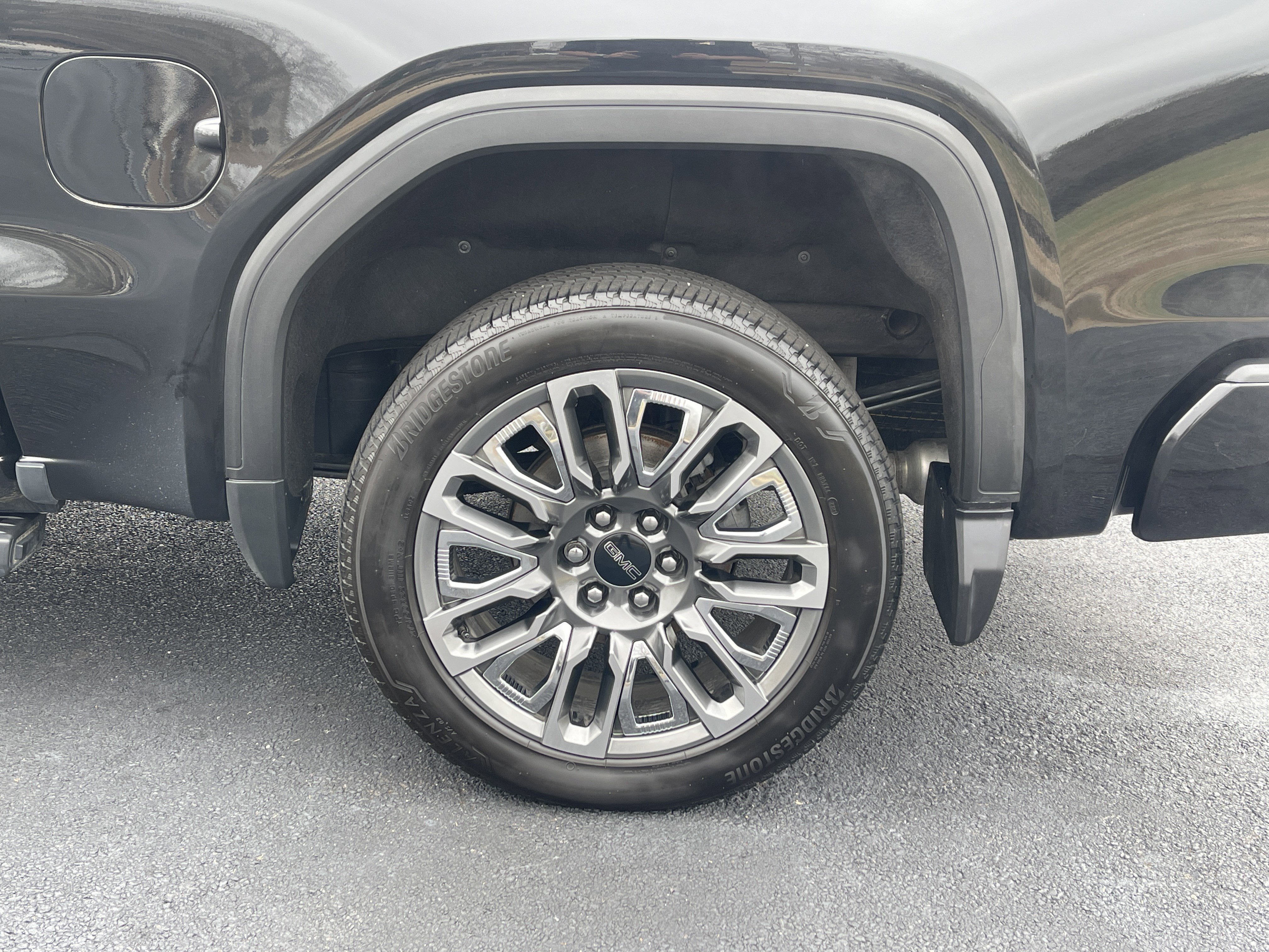 Used 2023 GMC Sierra 1500 Denali Ultimate image 35