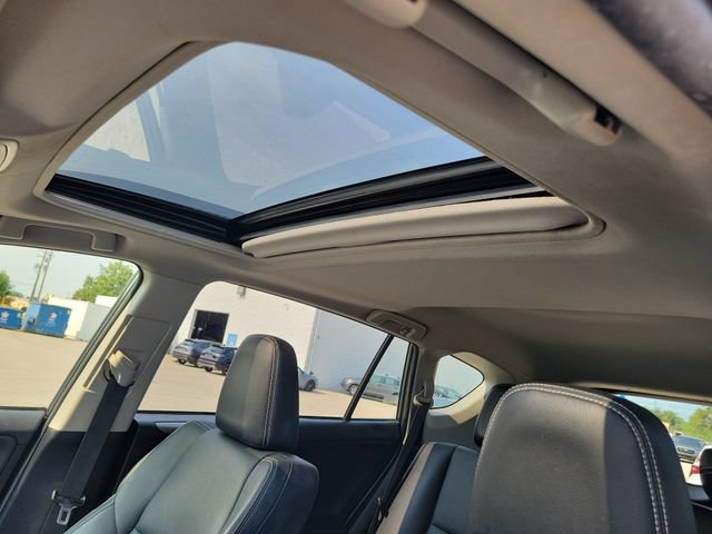 Used 2017 Toyota RAV4 Limited AWD/4WD image 6