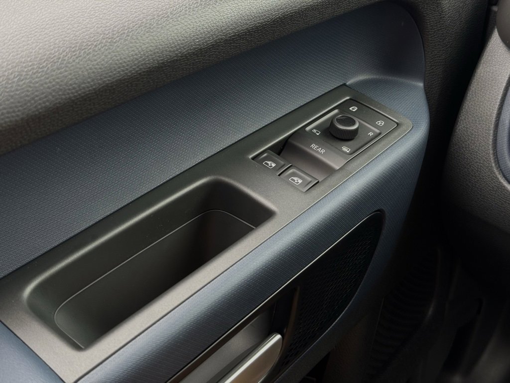 New 2025 Volkswagen ID. Buzz Pro S Plus image 35