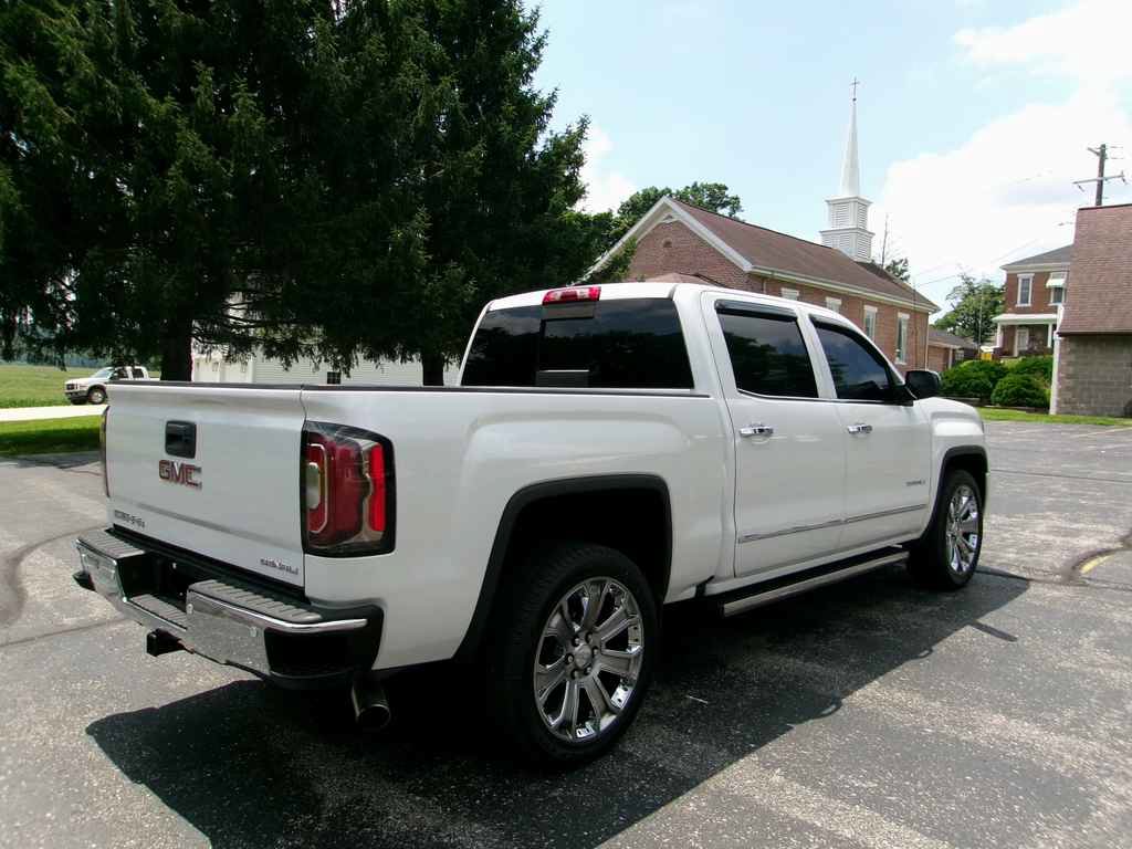 Used 2016 GMC Sierra 1500 Denali w/ Denali Ultimate Package AWD/4WD image 4