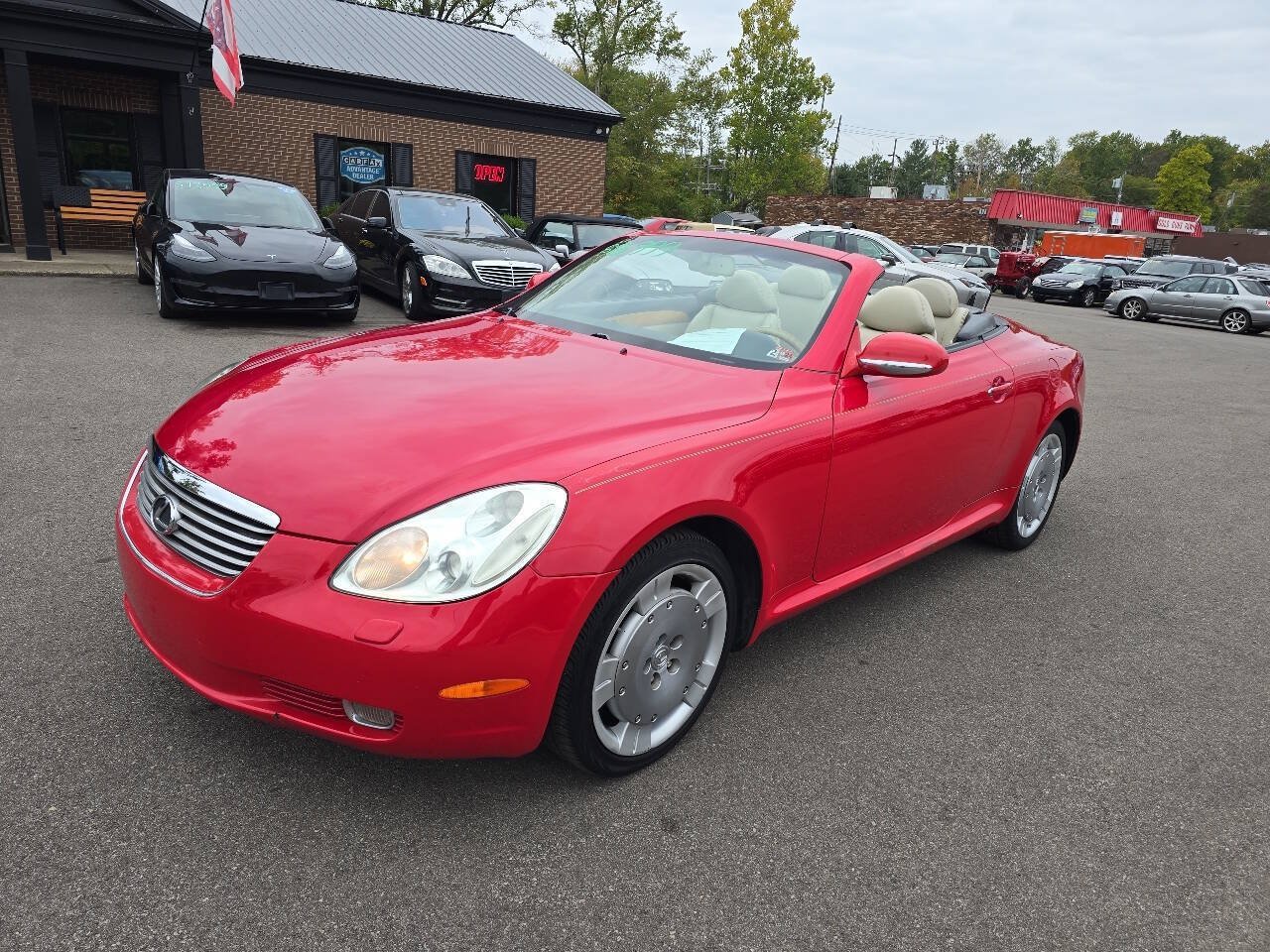 Used 2002 Lexus SC 430 Convertible RWD image 2