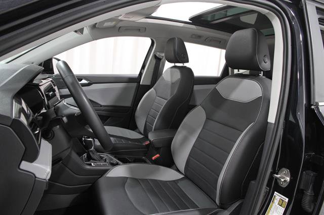 Used 2023 Volkswagen Taos SEL image 5