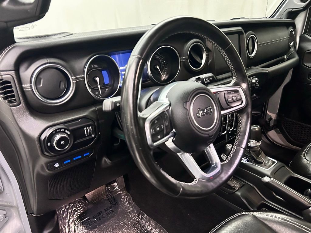 Used 2023 Jeep Wrangler Unlimited Sahara w/ Cold Weather Group image 11