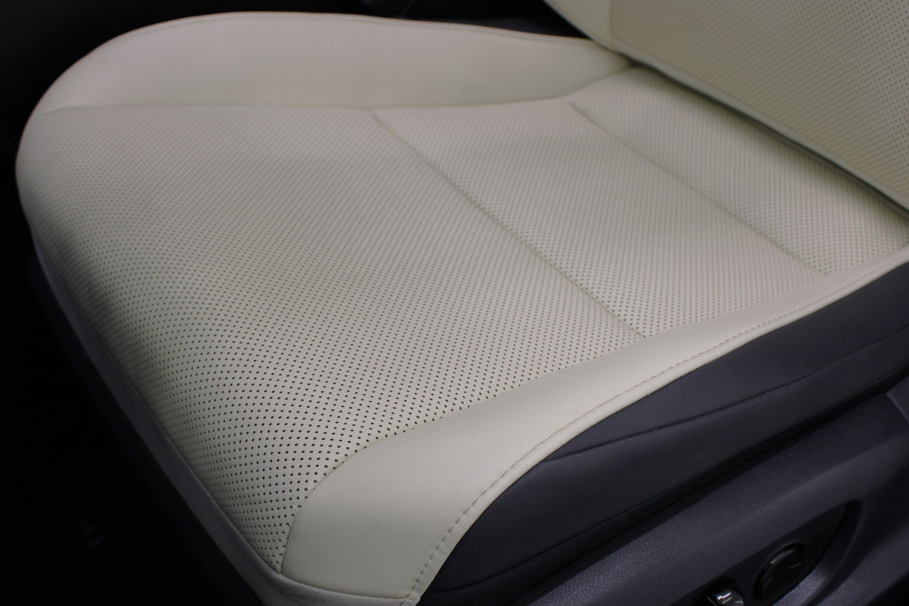 Used 2022 Lexus ES 350 w/ Premium Package image 34