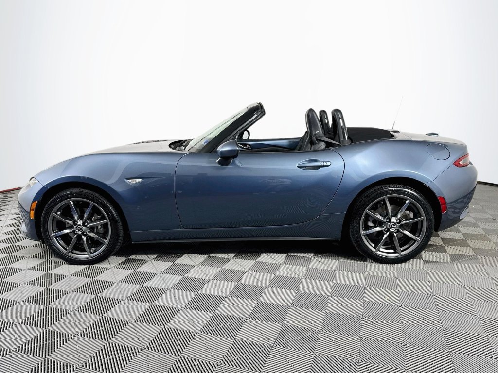 Used 2016 MAZDA MX-5 Miata Grand Touring RWD image 4