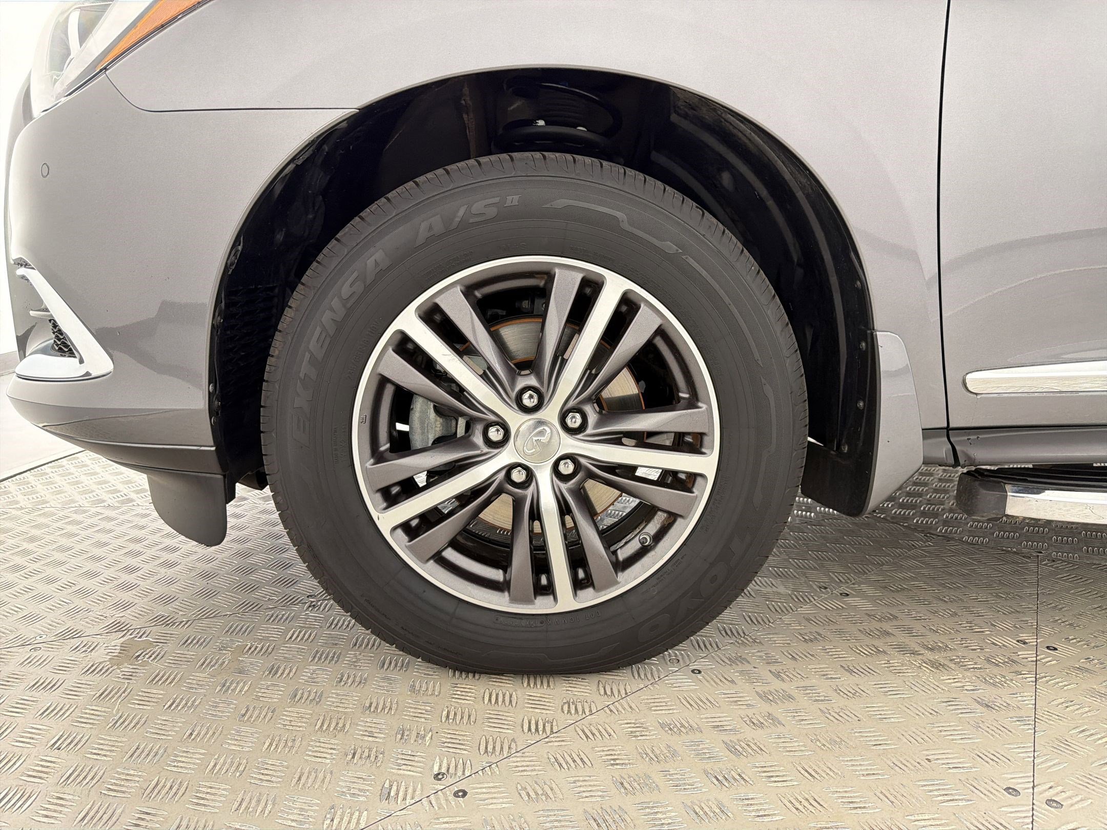 Used 2017 INFINITI QX60 FWD w/ Premium Plus Package image 11