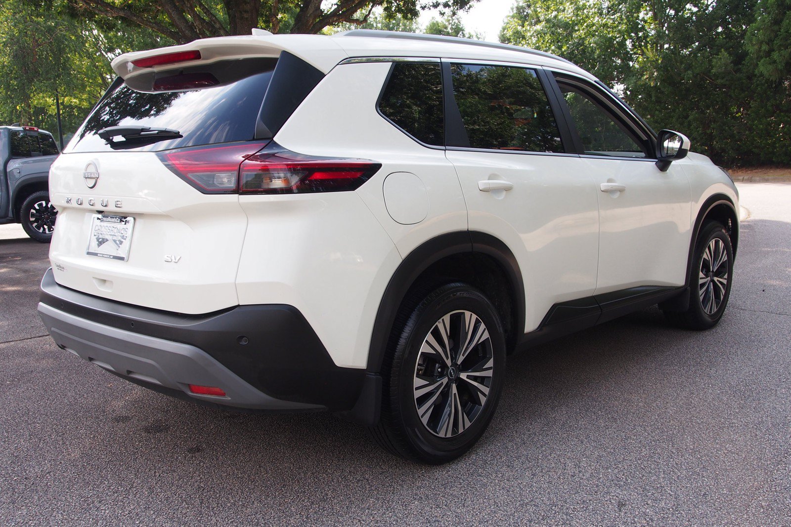 Used 2023 Nissan Rogue SV w/ SV Premium B Package FWD image 7