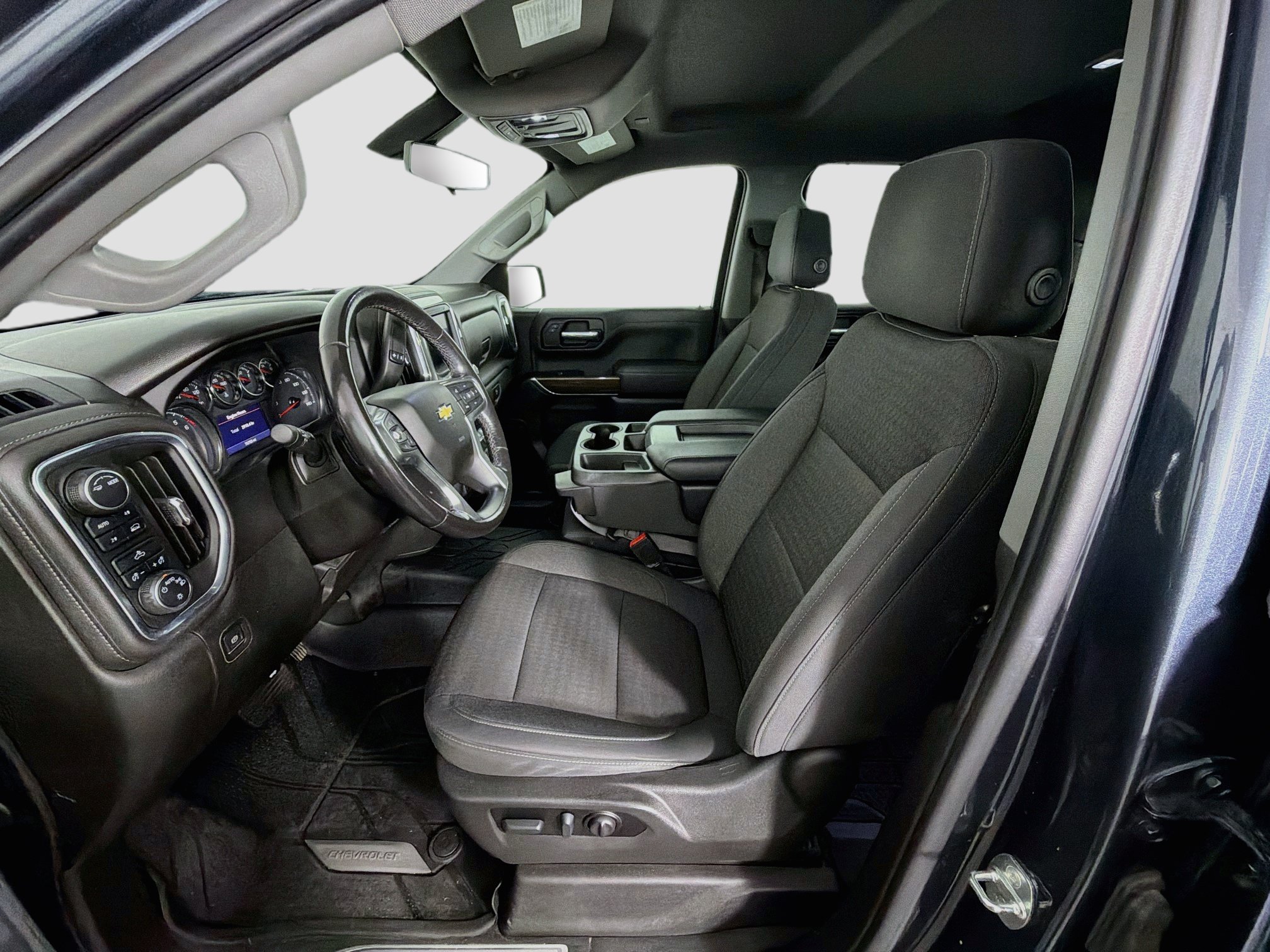 Used 2021 Chevrolet Silverado 1500 LT AWD/4WD image 13