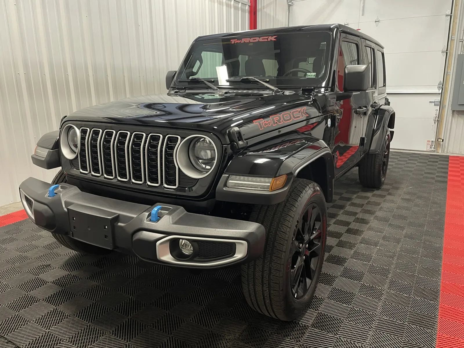 Used 2024 Jeep Wrangler Sahara 4xe image 13