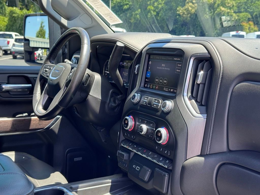 Used 2022 GMC Sierra 2500 Denali w/ Denali Ultimate Package AWD/4WD image 7