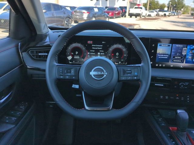 New 2026 Nissan Kicks SR image 14