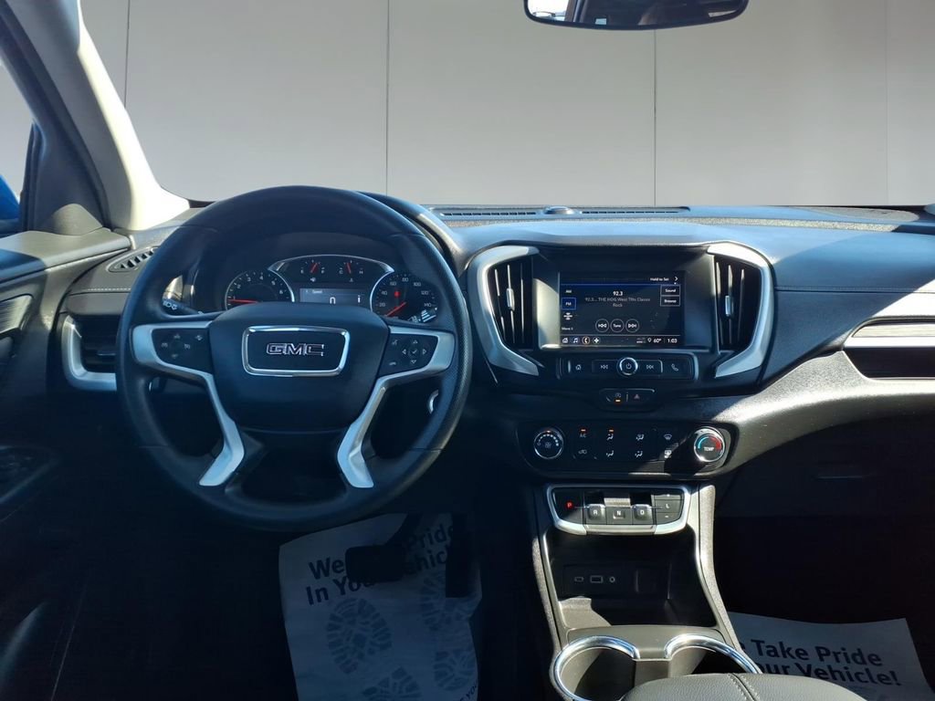 Used 2024 GMC Terrain SLE image 29