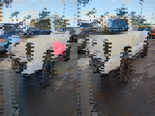 Used 2017 Toyota Tacoma SR w/ Tow Package image 4