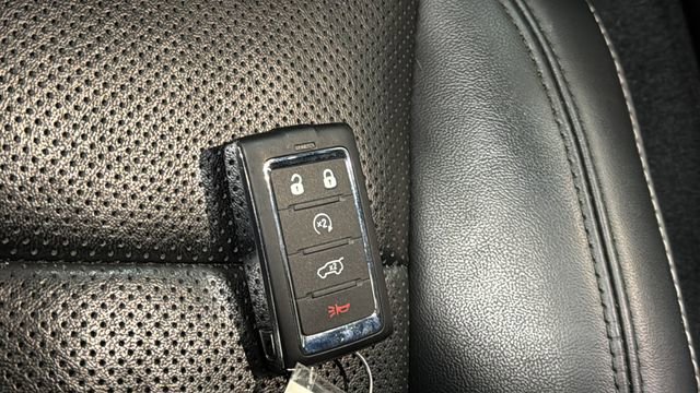 Used 2024 Jeep Wagoneer 4WD w/ Convenience Group I image 43