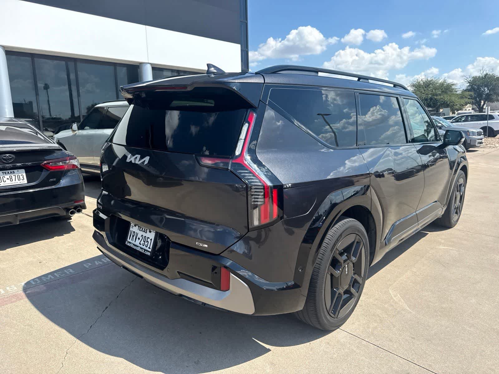 Certified 2024 Kia EV9 GT-Line AWD/4WD image 4