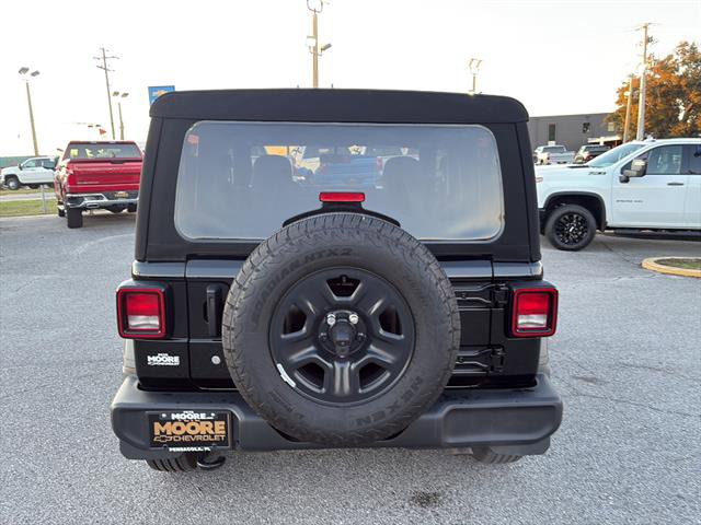 Used 2024 Jeep Wrangler Sport image 6