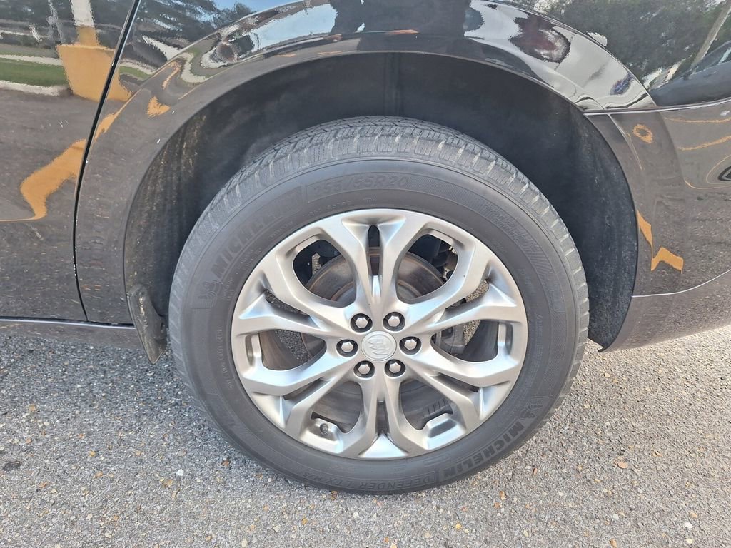 Used 2018 Buick Enclave Avenir w/ Avenir Technology Package image 24